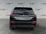 LABRADOR BLACK 2025 Mitsubishi Outlander ES