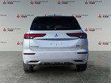 WHITE DIAMOND 2024 Mitsubishi Outlander GT