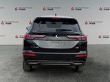 LABRADOR BLACK 2025 Mitsubishi Outlander ES