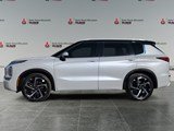 WHITE DIAMOND 2024 Mitsubishi Outlander GT