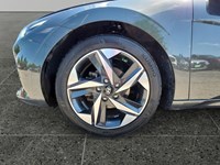 2021 Hyundai Elantra Ultimate IVT