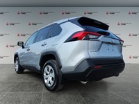 2022 Toyota RAV4 LE AWD