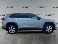 2022 Toyota RAV4 LE AWD