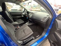 2015 Mitsubishi RVR AWD 4dr CVT  Limited Edition