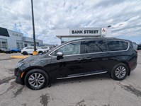 2020 Chrysler Pacifica Hybrid Limited 2WD