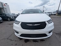2022 Chrysler Pacifica Touring L AWD