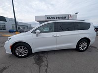 2022 Chrysler Pacifica Touring L AWD