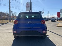 2022 Hyundai Venue Essential IVT
