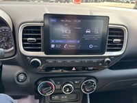 2022 Hyundai Venue Preferred IVT w/Two-Tone