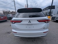 2022 Mitsubishi Outlander LE Premium S-AWC