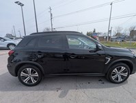 2023 Mitsubishi RVR SEL AWC