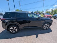 2023 Nissan Rogue AWD SV Moonroof