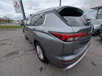 2024 Mitsubishi Outlander Plug-In Hybrid LE S-AWC