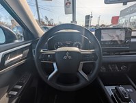 2024 Mitsubishi Outlander Plug-In Hybrid LE S-AWC