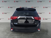 2022 Mitsubishi Outlander Plug-In Hybrid Black Edition S-AWC