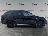 2022 Mitsubishi Outlander Plug-In Hybrid Black Edition S-AWC