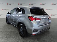 2021 Mitsubishi RVR SE FWD
