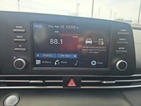 2022 Hyundai Elantra Preferred IVT