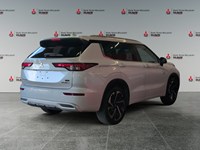 WHITE DIAMOND 2023 Mitsubishi Outlander Plug-In Hybrid GT S-AWC