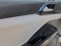 DEEP BLACK PEAR 2023 Volkswagen Taos Comfortline 4MOTION *Ltd Avail*