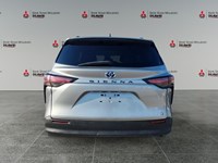 2022 Toyota Sienna LE 8-Passenger FWD