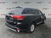 2017 Mitsubishi Outlander AWC 4dr SE