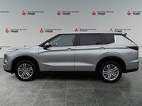 STERLING SILVER 2024 Mitsubishi Outlander ES S-AWC