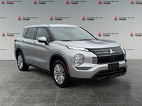 STERLING SILVER 2024 Mitsubishi Outlander ES S-AWC
