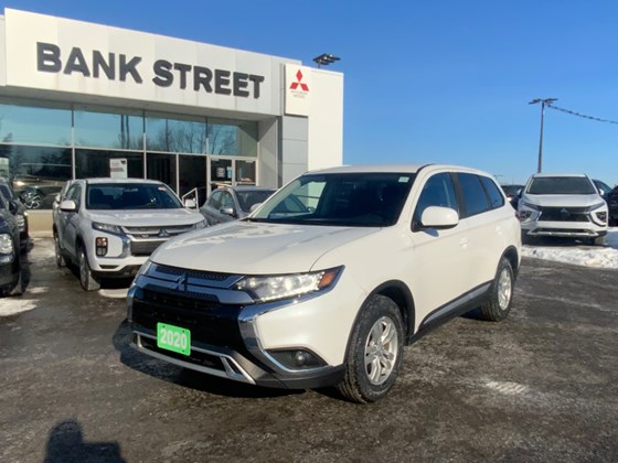 2020 Mitsubishi Outlander ES