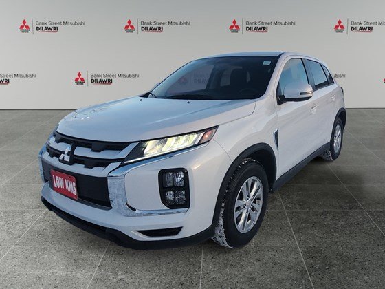 2024 Mitsubishi RVR SE