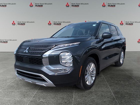 2025 Mitsubishi Outlander Plug-In Hybrid LE