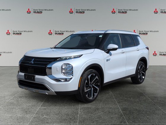 2024 Mitsubishi Outlander Plug-In Hybrid SEL