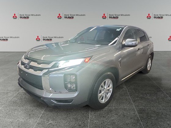 2024 Mitsubishi RVR SE