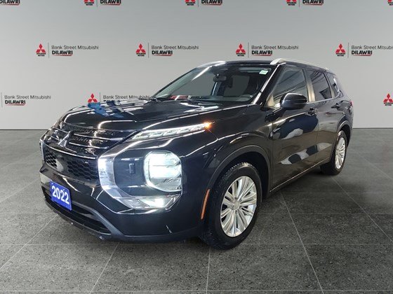 2022 Mitsubishi Outlander SE