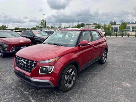 2020 Hyundai Venue Ultimate w/Black Interior