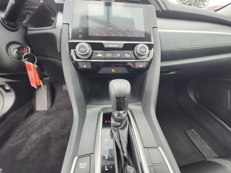 2016 Honda Civic 4dr CVT LX