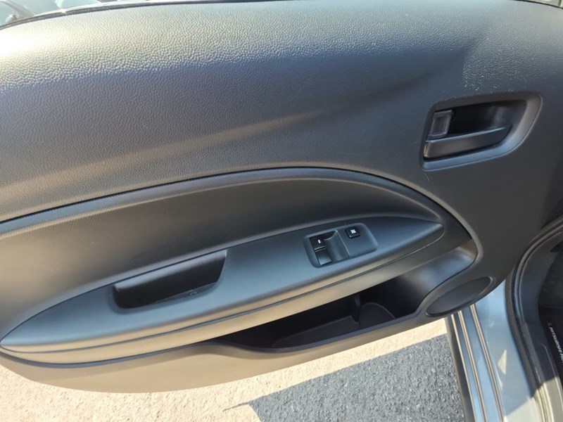 2023 Mitsubishi Mirage ES Manual
