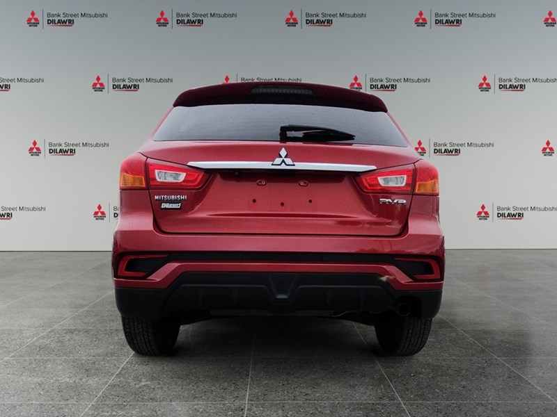 2018 Mitsubishi RVR ES FWD