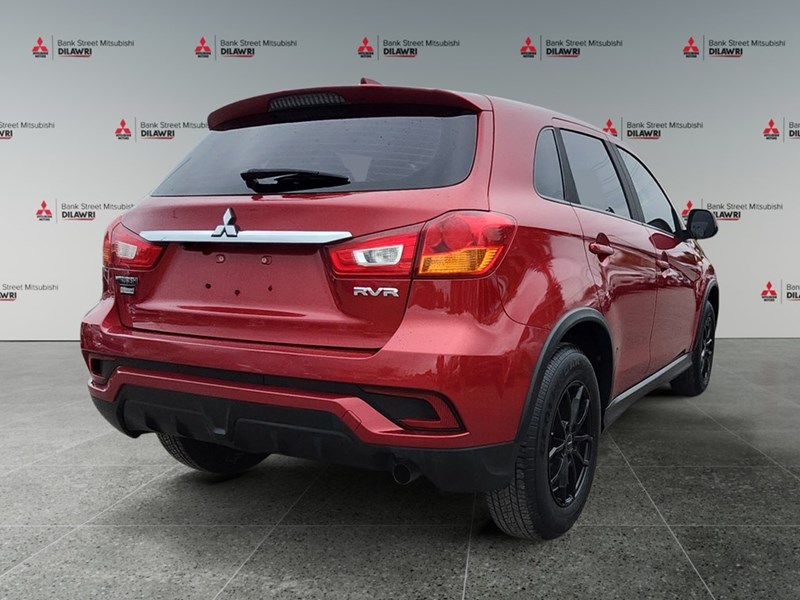 2018 Mitsubishi RVR ES FWD
