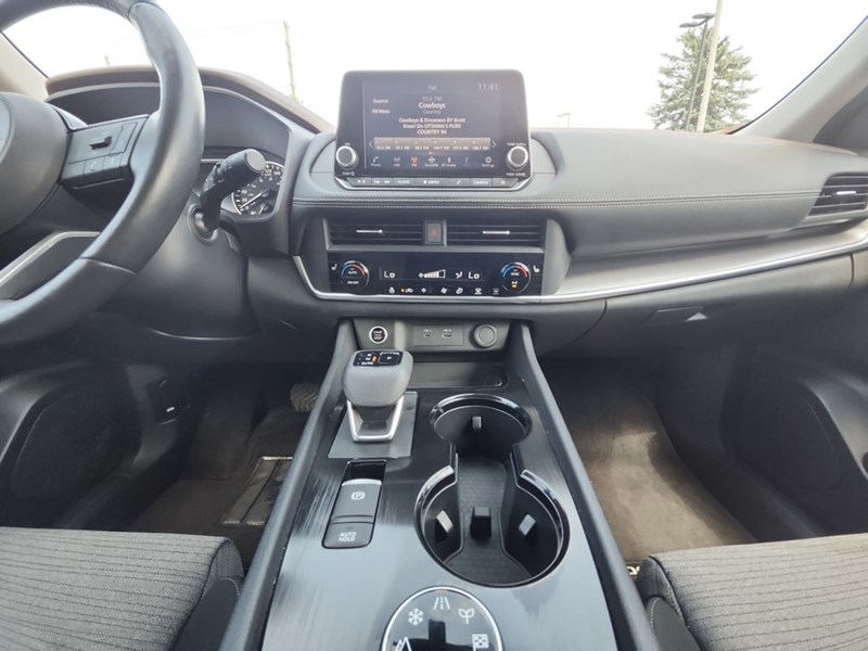 2023 Nissan Rogue AWD SV Moonroof