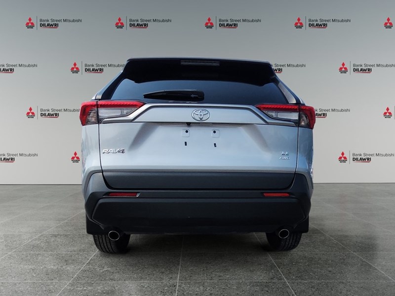 2022 Toyota RAV4 LE AWD
