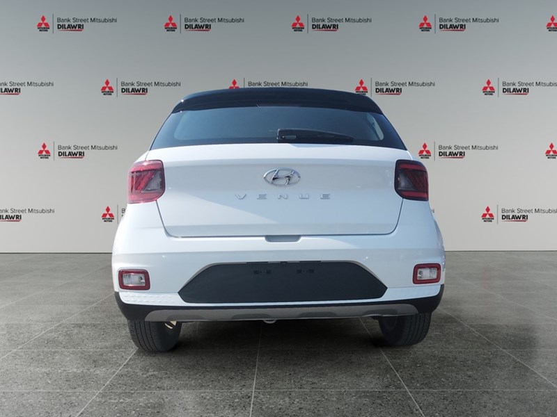 2022 Hyundai Venue Preferred IVT w/Two-Tone