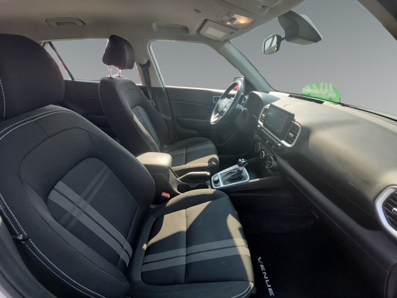 2022 Hyundai Venue Preferred IVT w/Two-Tone