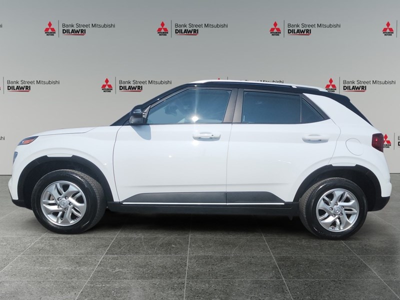 2022 Hyundai Venue Preferred IVT w/Two-Tone