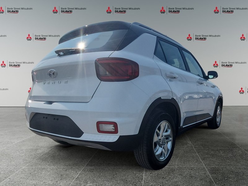 2022 Hyundai Venue Preferred IVT w/Two-Tone