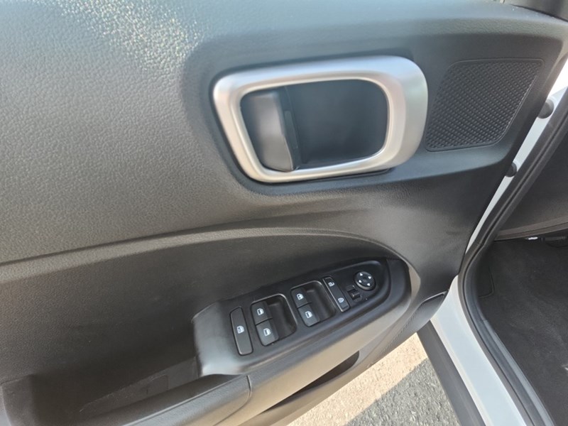 2022 Hyundai Venue Preferred IVT w/Two-Tone