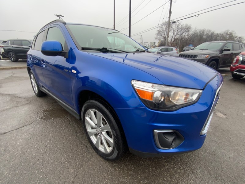 2015 Mitsubishi RVR AWD 4dr CVT  Limited Edition