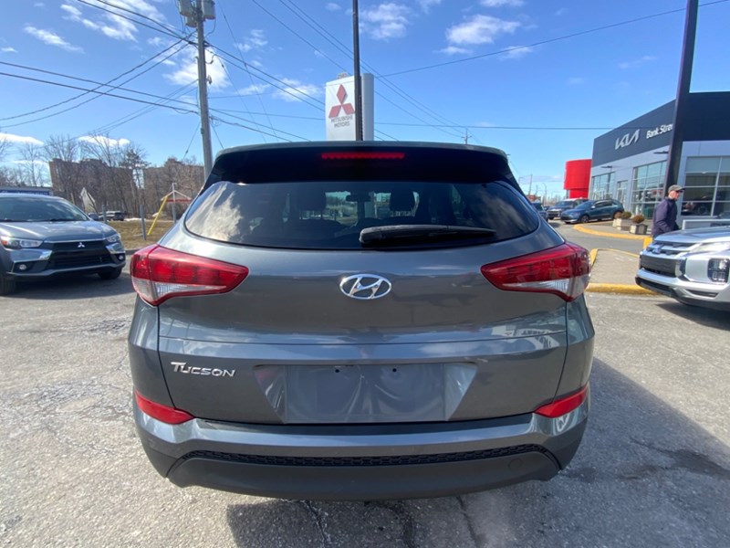 2016 Hyundai Tucson FWD 4dr 2.0L Premium