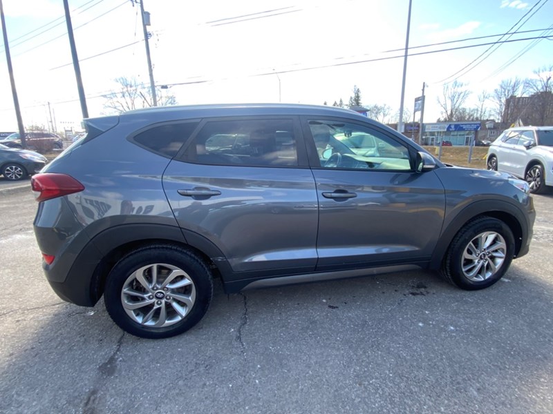 2016 Hyundai Tucson FWD 4dr 2.0L Premium