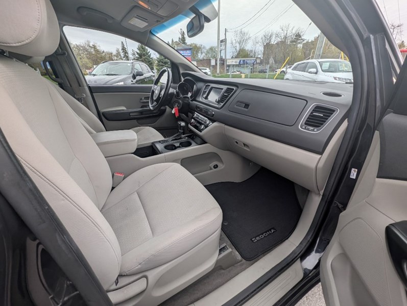 2017 Kia Sedona 4dr Wgn LX
